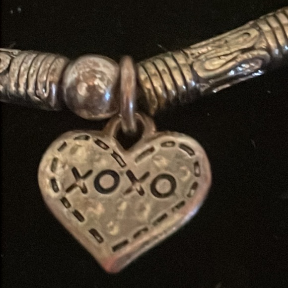 7” silver tone beaded link stackable stretch bracelet w/reversible heart charm - Picture 2 of 13